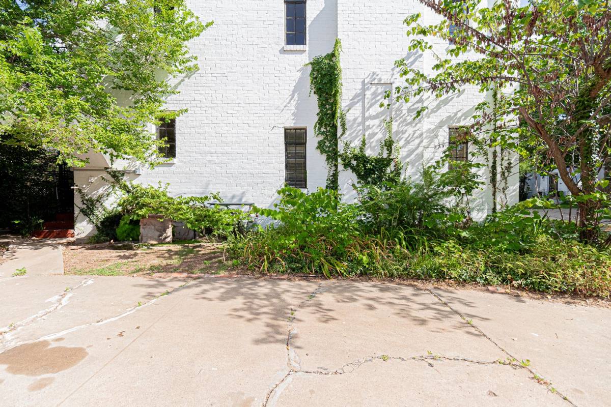 House for rent at 1824 Carey Place, Oklahoma City, OK 73106