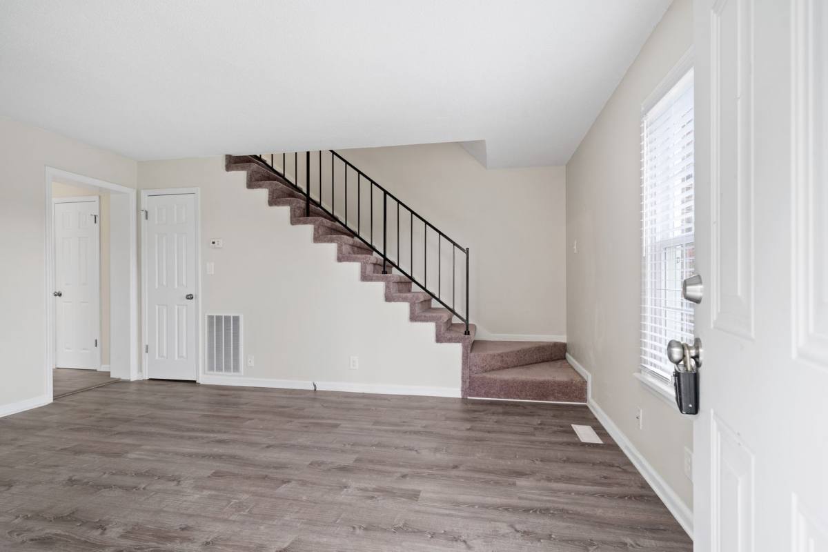 Apartment for rent at 1671 Baltimore Dr, Clarksville, TN 37043