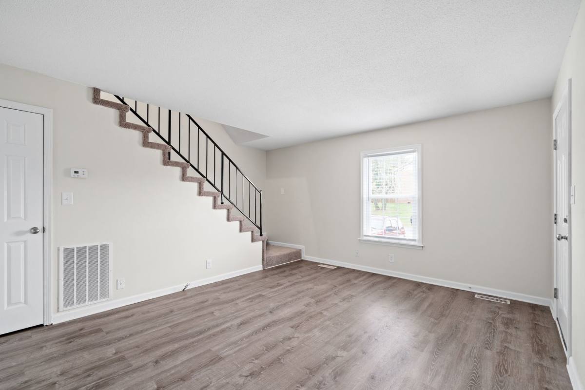 Apartment for rent at 1671 Baltimore Dr, Clarksville, TN 37043