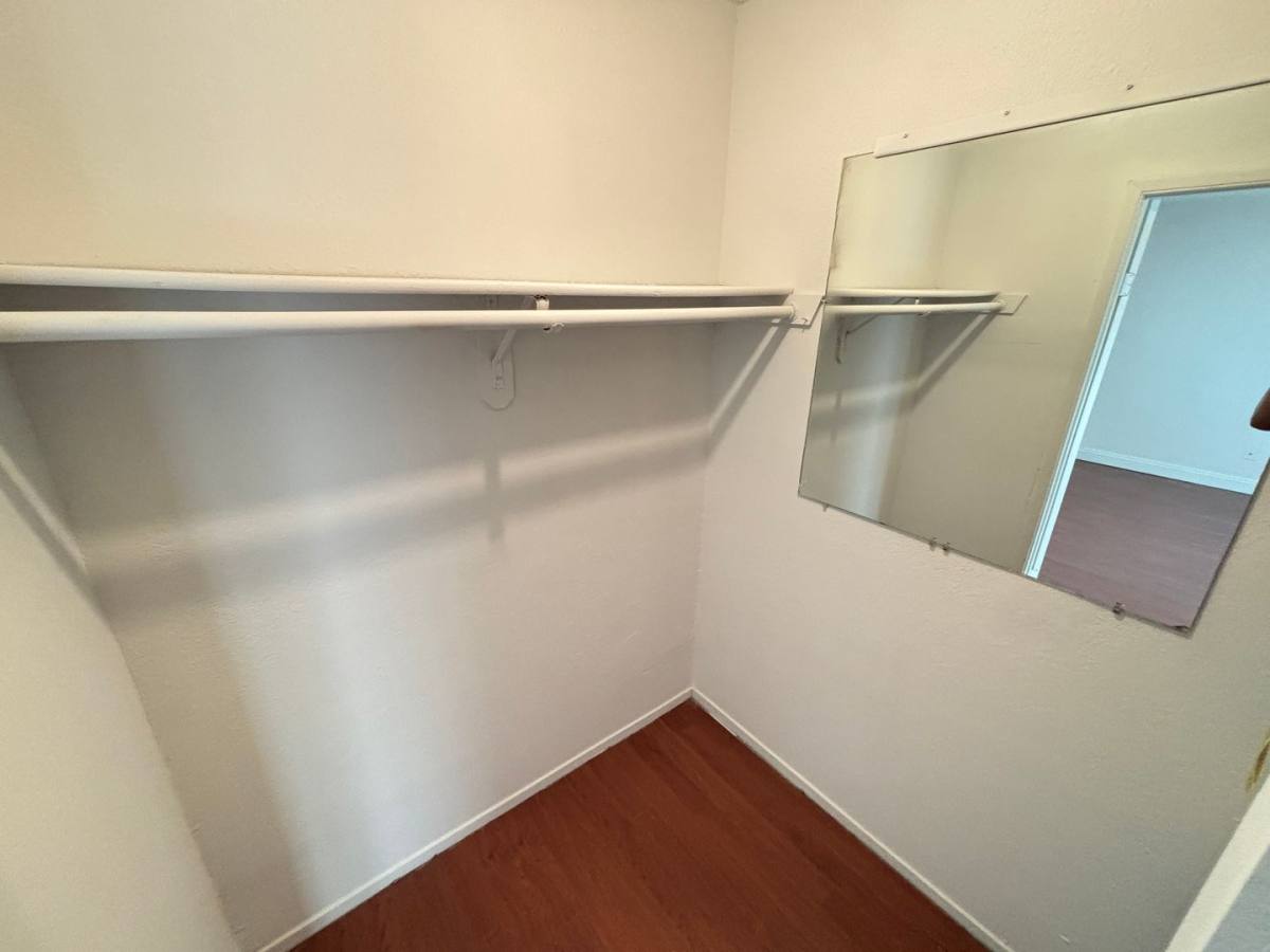 Apartment for rent at 625 N 12th St, Las Vegas, NV 89101