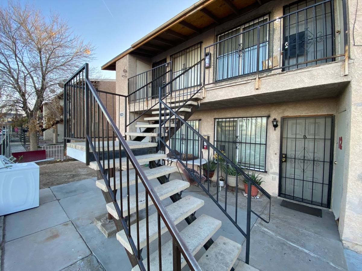 Apartment for rent at 625 N 12th St, Las Vegas, NV 89101