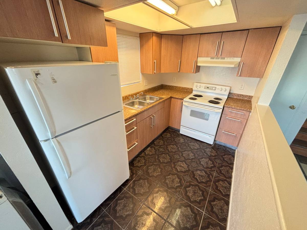 Apartment for rent at 625 N 12th St, Las Vegas, NV 89101