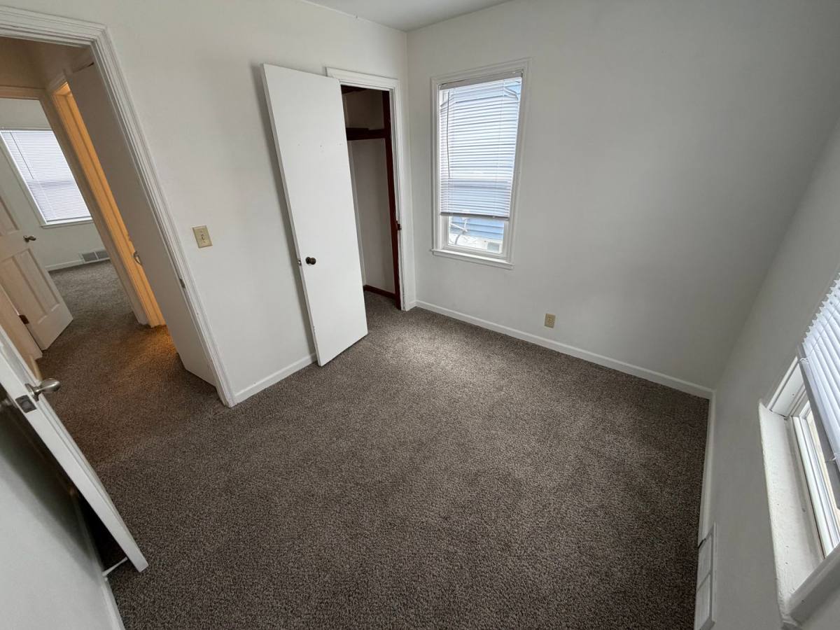 2000 S Duluth Ave, Sioux Falls, SD 57105 - House for Rent - Image 5