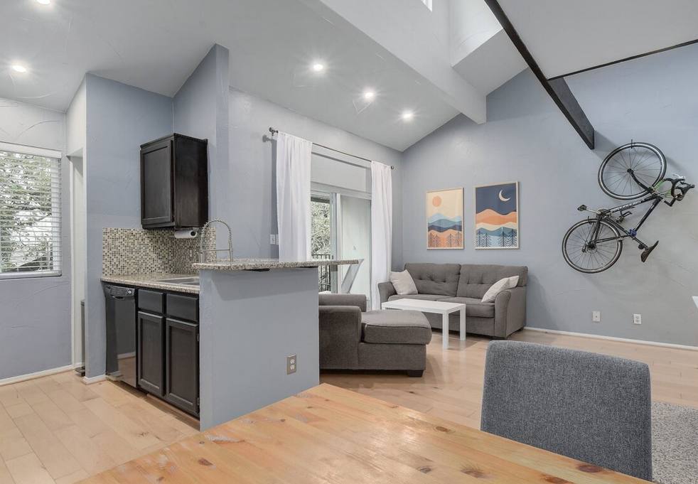 Apartment for rent at 3018 S 1st St #ID71002, Austin, TX 78704