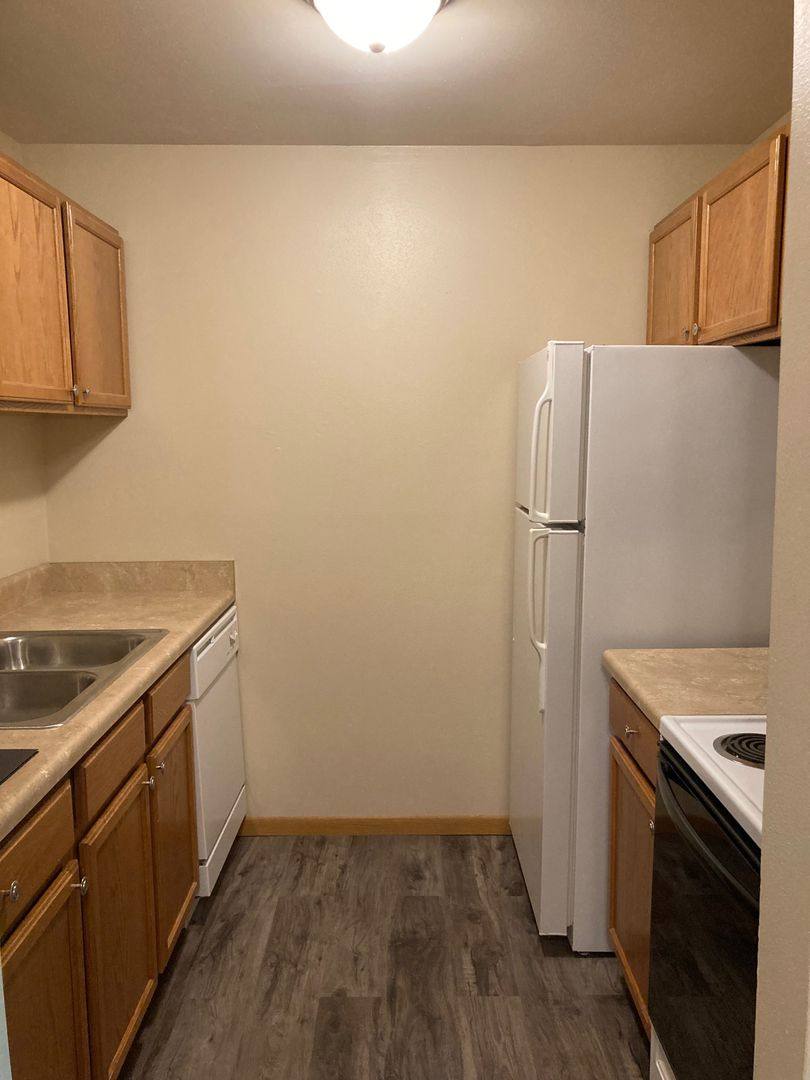Apartment for rent at 417 & 421 N Elizabeth Ave, Jefferson, WI 53549
