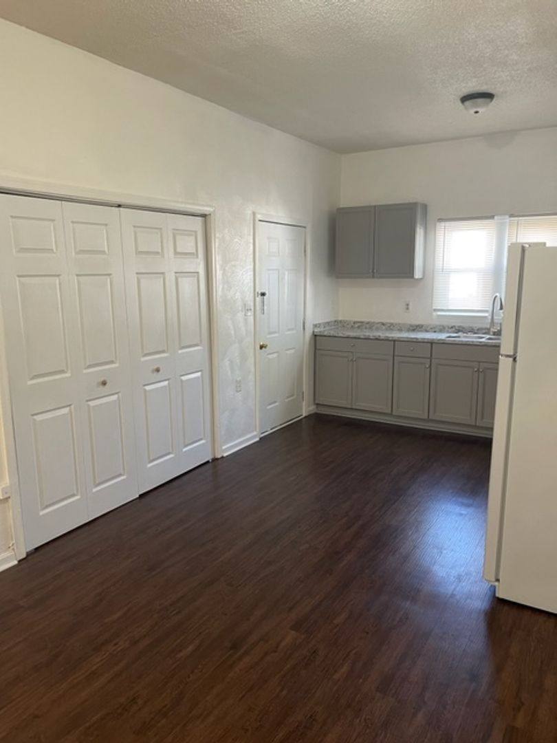 House for rent at 362 Ridgewell Ave #C, Norfolk, VA 23508