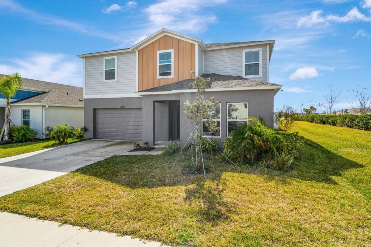 House for rent at 12811 Twin Bridges Dr, Riverview, FL 33579