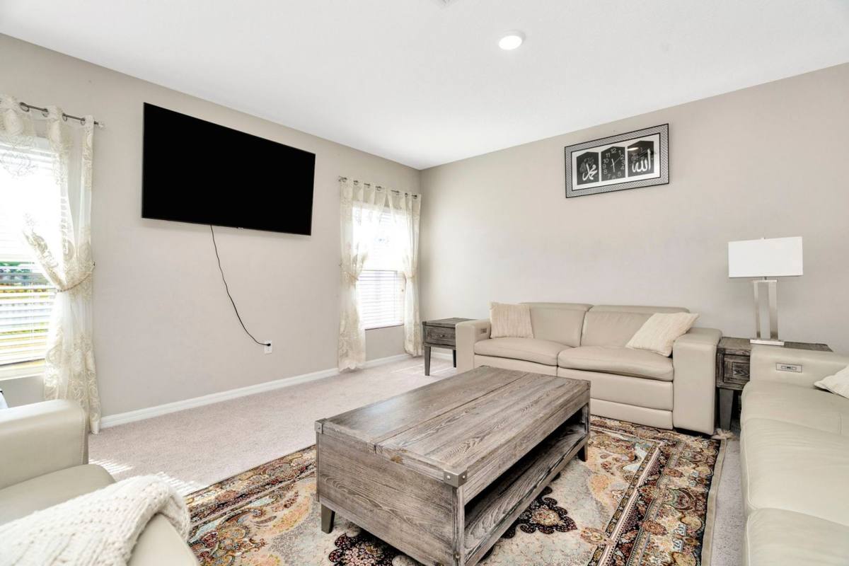 House for rent at 12811 Twin Bridges Dr, Riverview, FL 33579