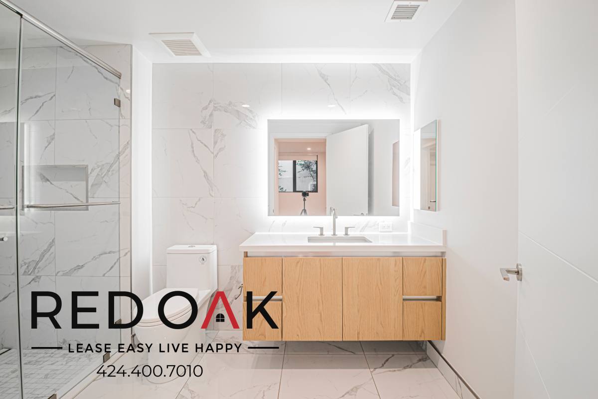 Condo for rent at 1415 Reeves St #102, Los Angeles, CA 90035