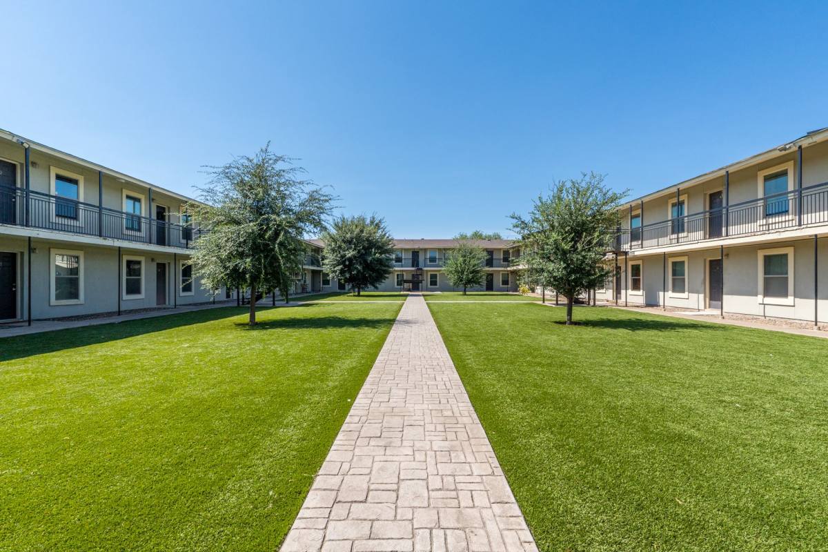 Apartment for rent at 2320 E Stewart St, Laredo, TX 78043