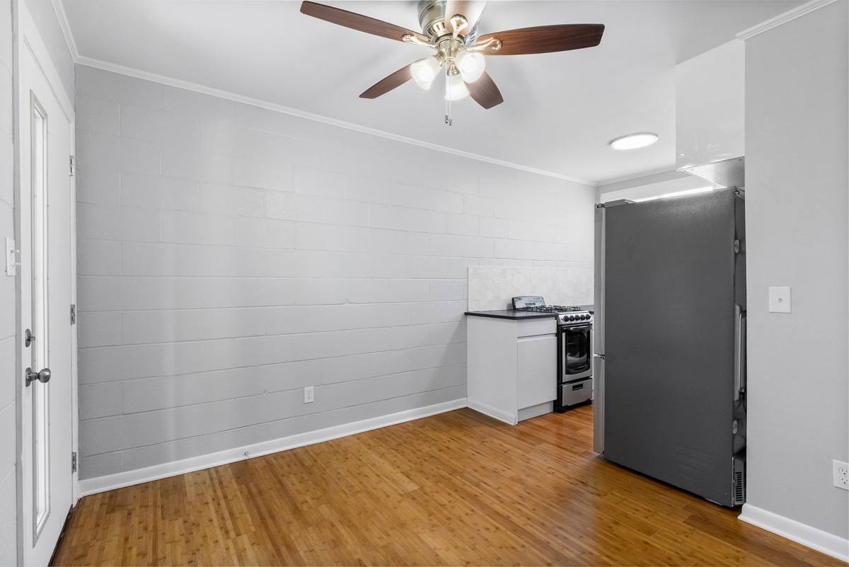 Apartment for rent at 722-758 W Taylor St, Fayetteville, AR 72701