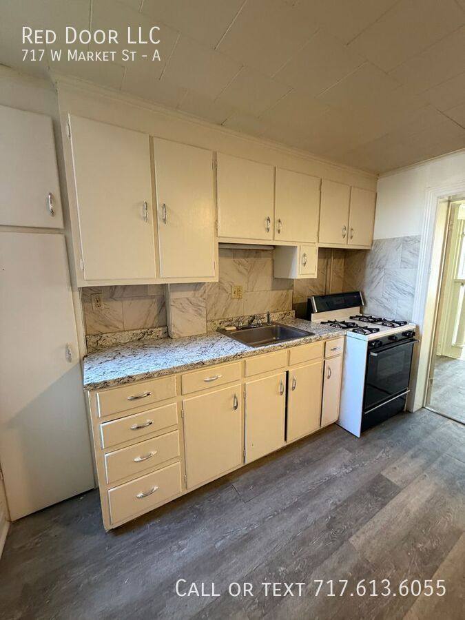 Apartment for rent at 717 W Market St #A, York, PA 17401