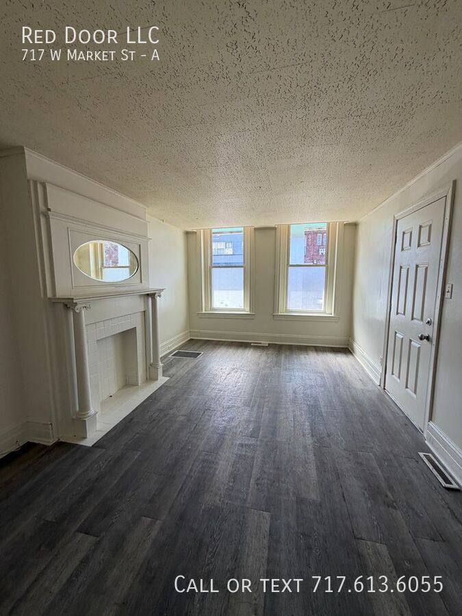 Apartment for rent at 717 W Market St #A, York, PA 17401