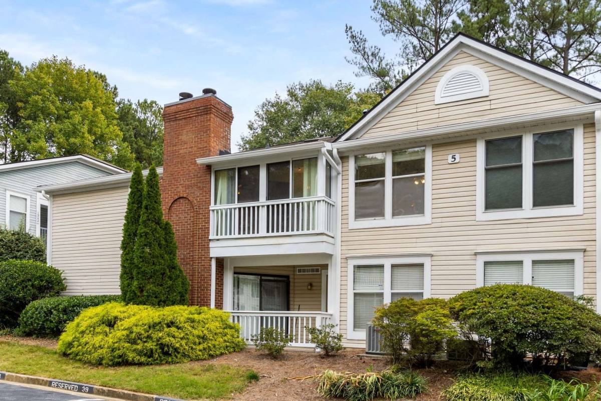 Condo for rent at 1292 Keys Lake Dr, Atlanta, GA 30319