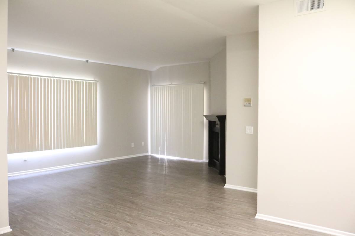 Apartment for rent at 4912 Kester Ave, Sherman Oaks, CA 91403