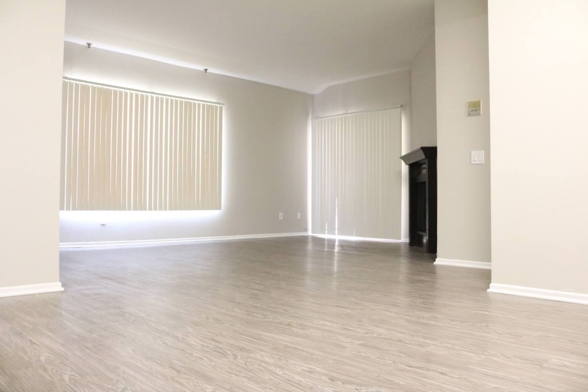 Apartment for rent at 4912 Kester Ave, Sherman Oaks, CA 91403