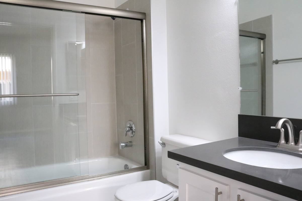 Apartment for rent at 4912 Kester Ave, Sherman Oaks, CA 91403