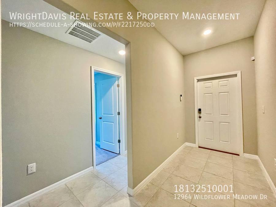 House for rent at 12964 Wildflower Meadow Dr, Riverview, FL 33579