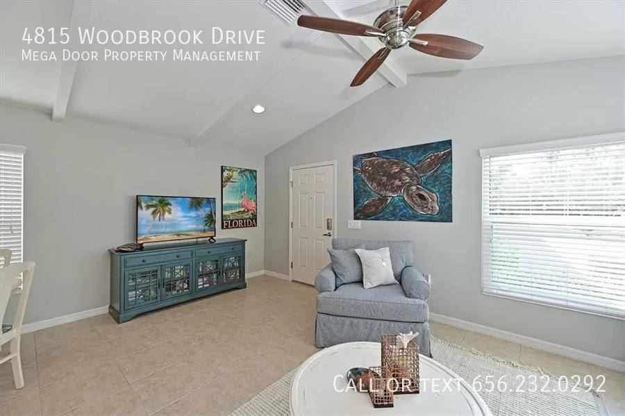 House for rent at 4815 Woodbrook Dr, Sarasota, FL 34243