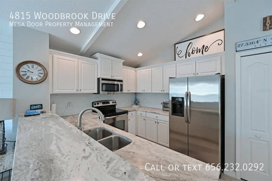 House for rent at 4815 Woodbrook Dr, Sarasota, FL 34243