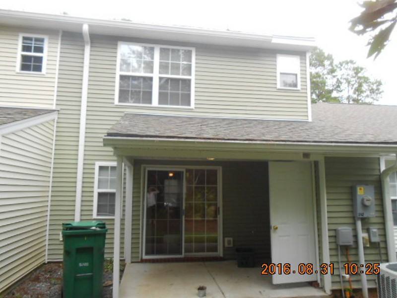 Townhouse for rent at 242 W Square, Bluffton, SC 29910