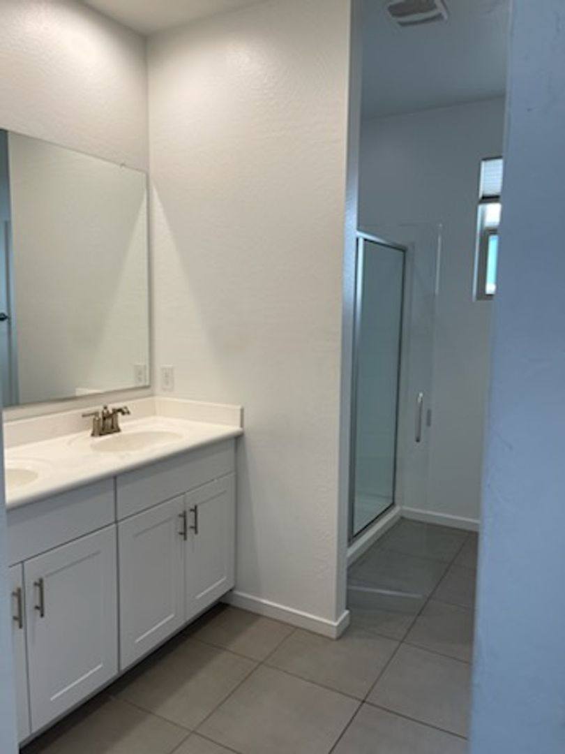 House for rent at 4208 S 68th Dr, Phoenix, AZ 85043