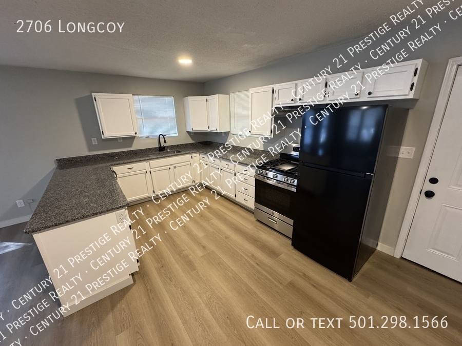 House for rent at 2706 Longcoy, Little Rock, AR 72204