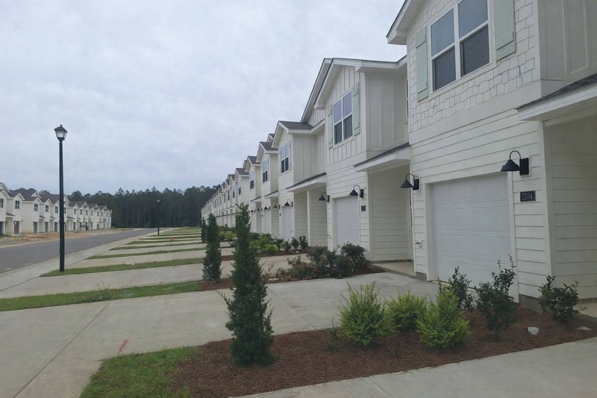Townhouse for rent at 1100 Snapper Court, Gulfport, MS 39503