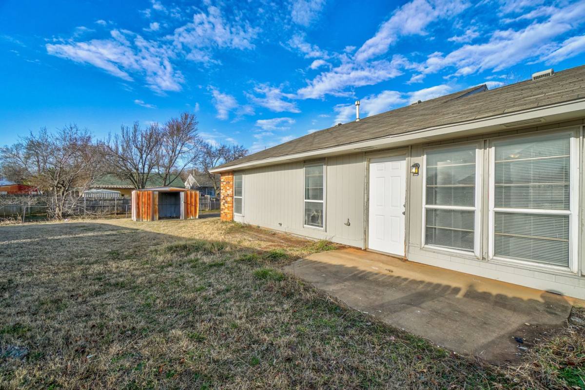 House for rent at 824 SE 14th St, Oklahoma City, OK 73160