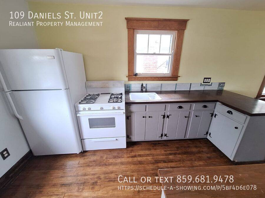 Apartment for rent at 109 Daniels St #2, Latonia, KY 41015