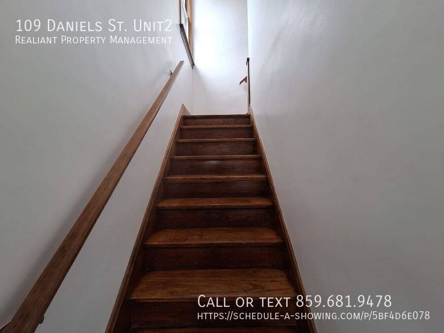 Apartment for rent at 109 Daniels St #2, Latonia, KY 41015