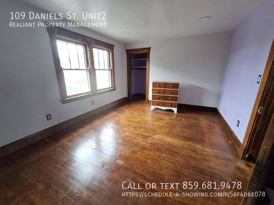 Apartment for rent at 109 Daniels St #2, Latonia, KY 41015