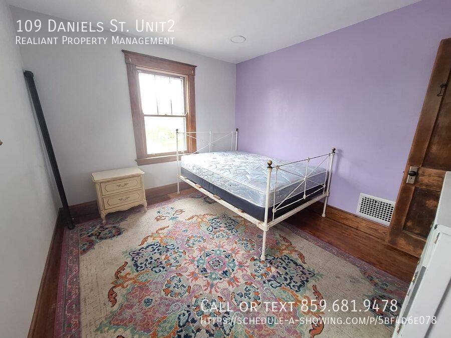 Apartment for rent at 109 Daniels St #2, Latonia, KY 41015