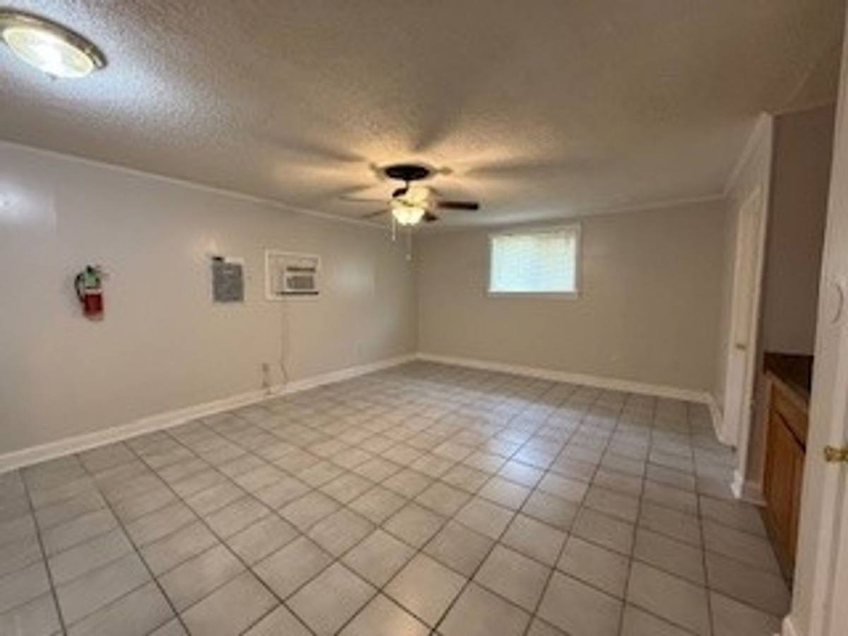 Apartment for rent at 52504 US-51, Independence, LA 70443