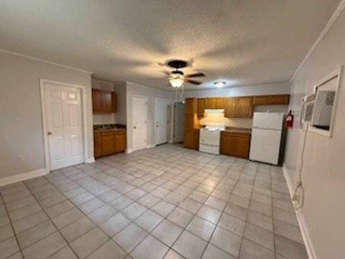 Apartment for rent at 52504 US-51, Independence, LA 70443