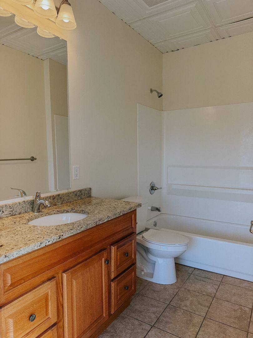 Apartment for rent at 500 Red Table Dr, Gypsum, CO 81637