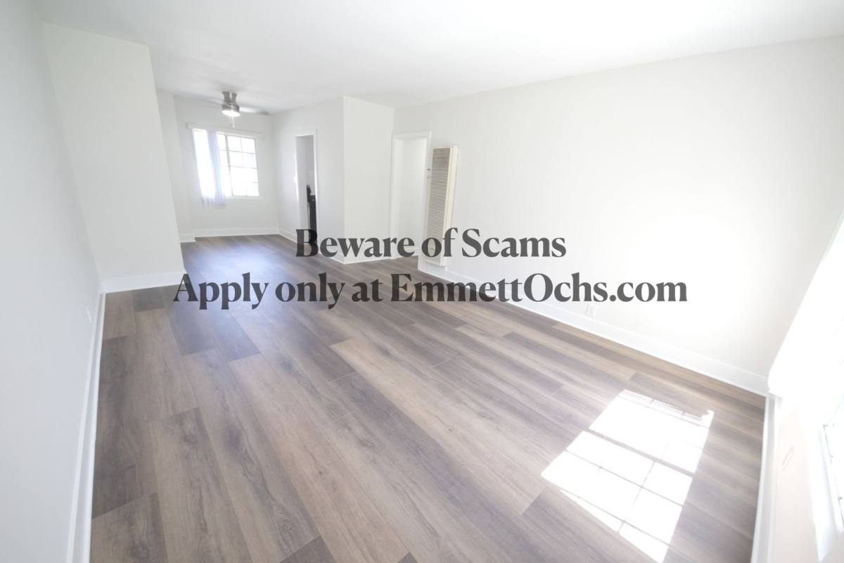 Apartment for rent at 542-568 S Venice Blvd, Venice, CA 90291