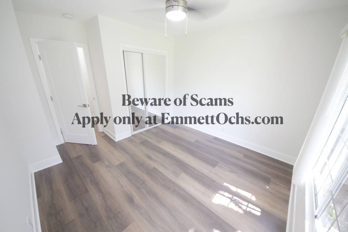 Apartment for rent at 542-568 S Venice Blvd, Venice, CA 90291