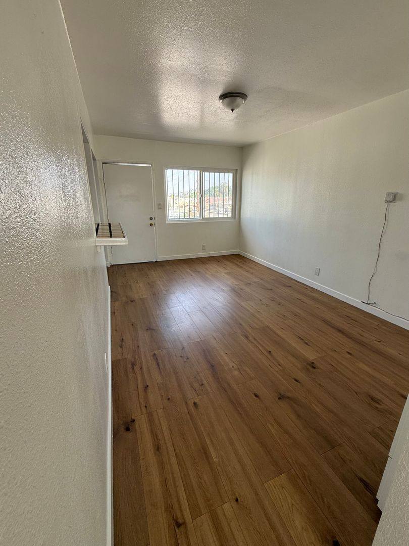 Apartment for rent at 10705 S Figueroa St, Los Angeles, CA 90061