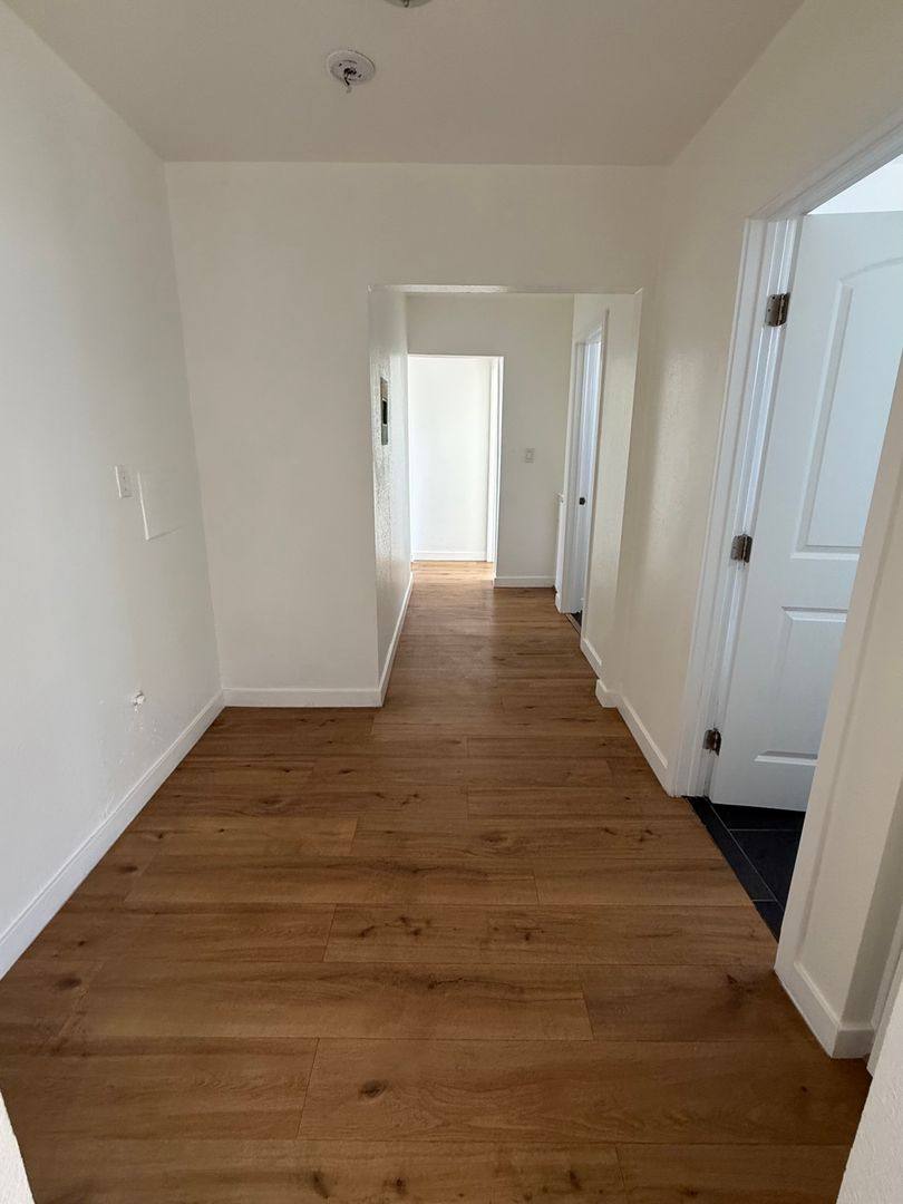 Apartment for rent at 10705 S Figueroa St, Los Angeles, CA 90061