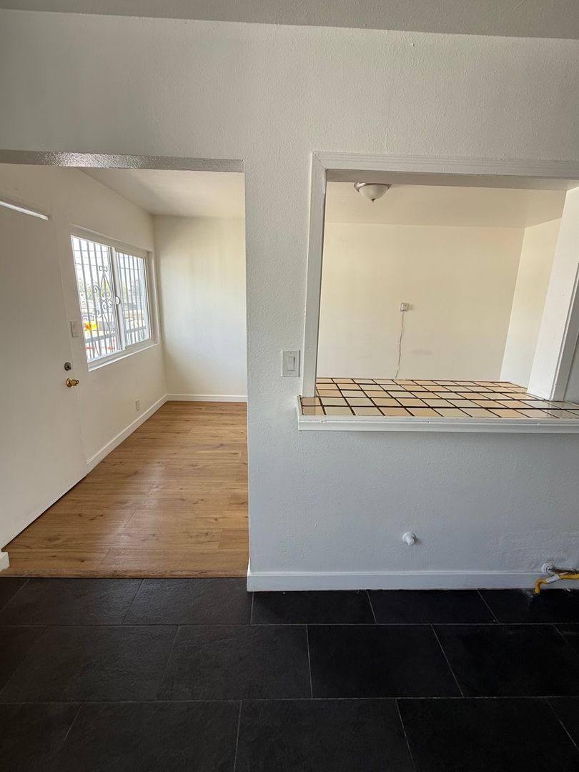 Apartment for rent at 10705 S Figueroa St, Los Angeles, CA 90061