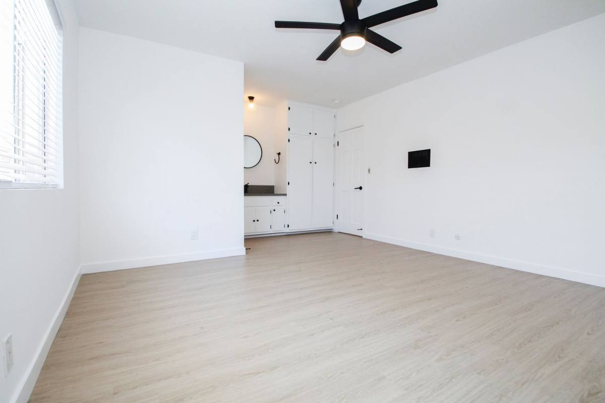 Apartment for rent at 4378 W 138th St, Hawthorne, CA 90250
