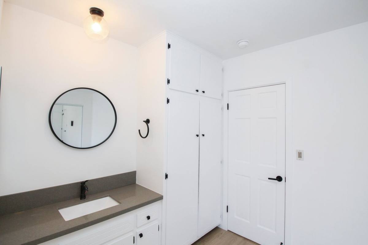 Apartment for rent at 4378 W 138th St, Hawthorne, CA 90250
