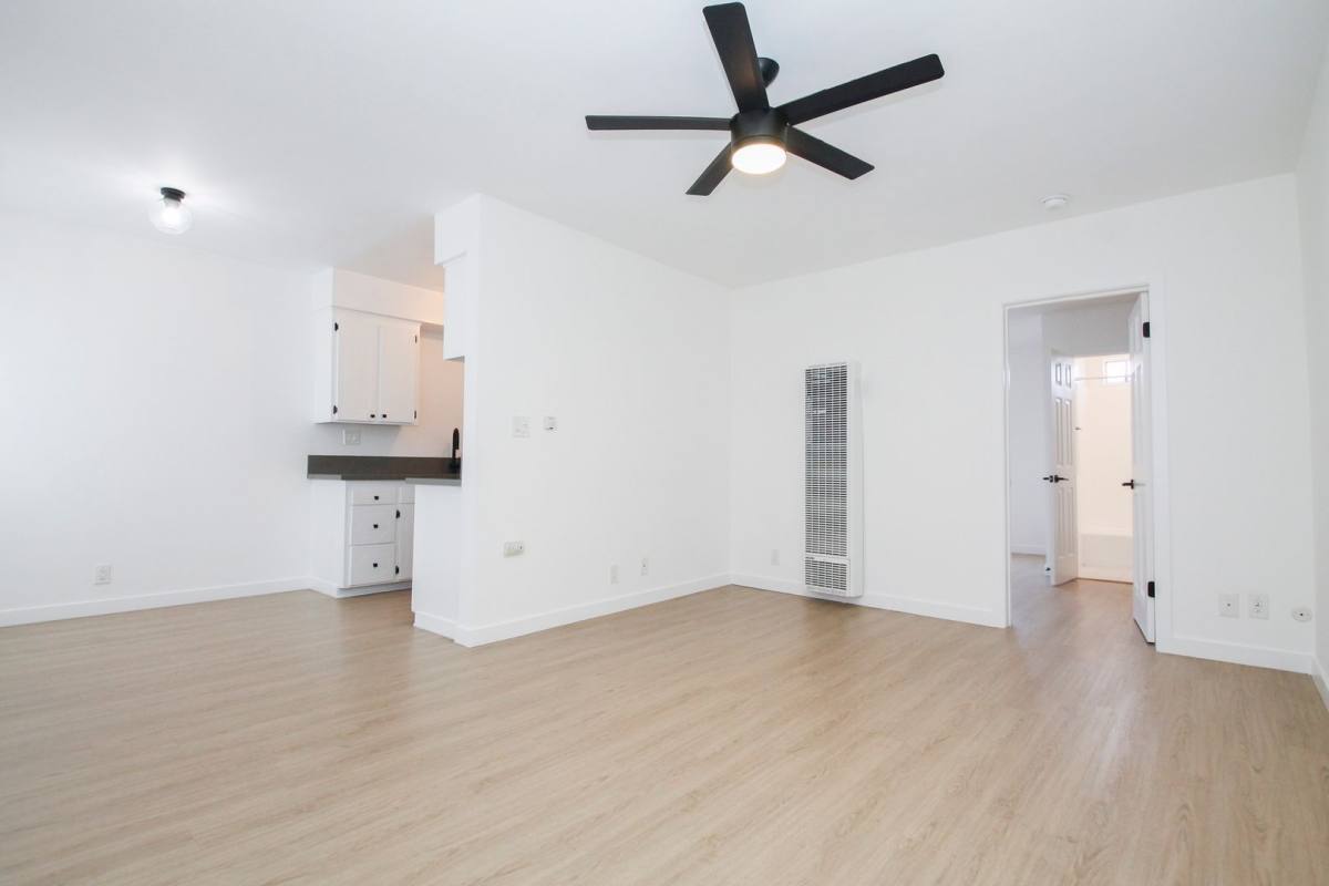 Apartment for rent at 4378 W 138th St, Hawthorne, CA 90250