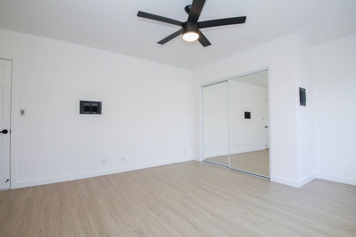Apartment for rent at 4378 W 138th St, Hawthorne, CA 90250