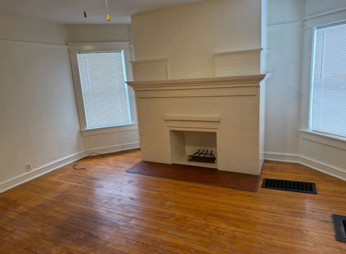 Apartment for rent at 222-224 S 2nd St, Rockford, IL 61104