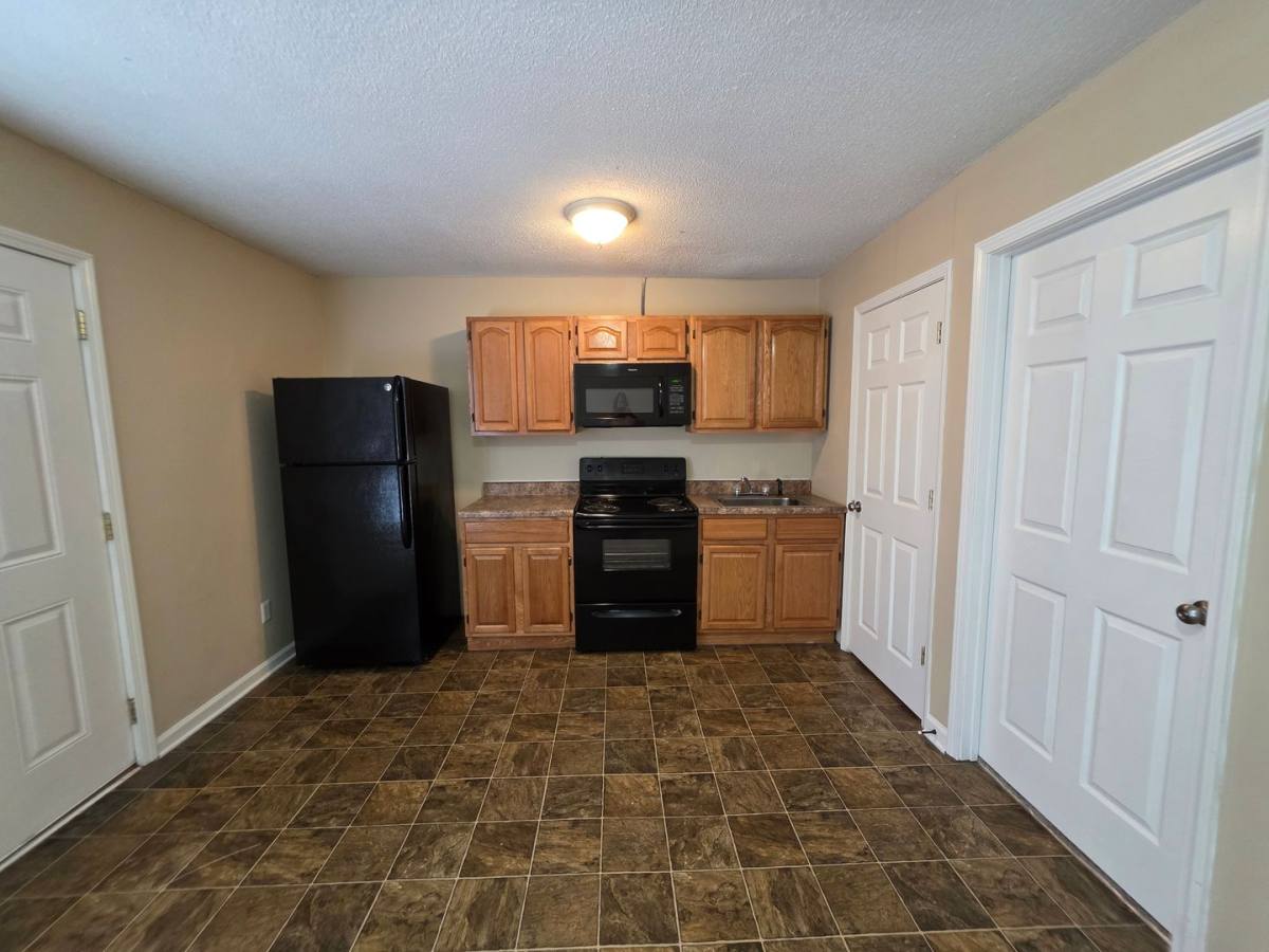 Apartment for rent at 203 Beech St, Clarksville, TN 37042