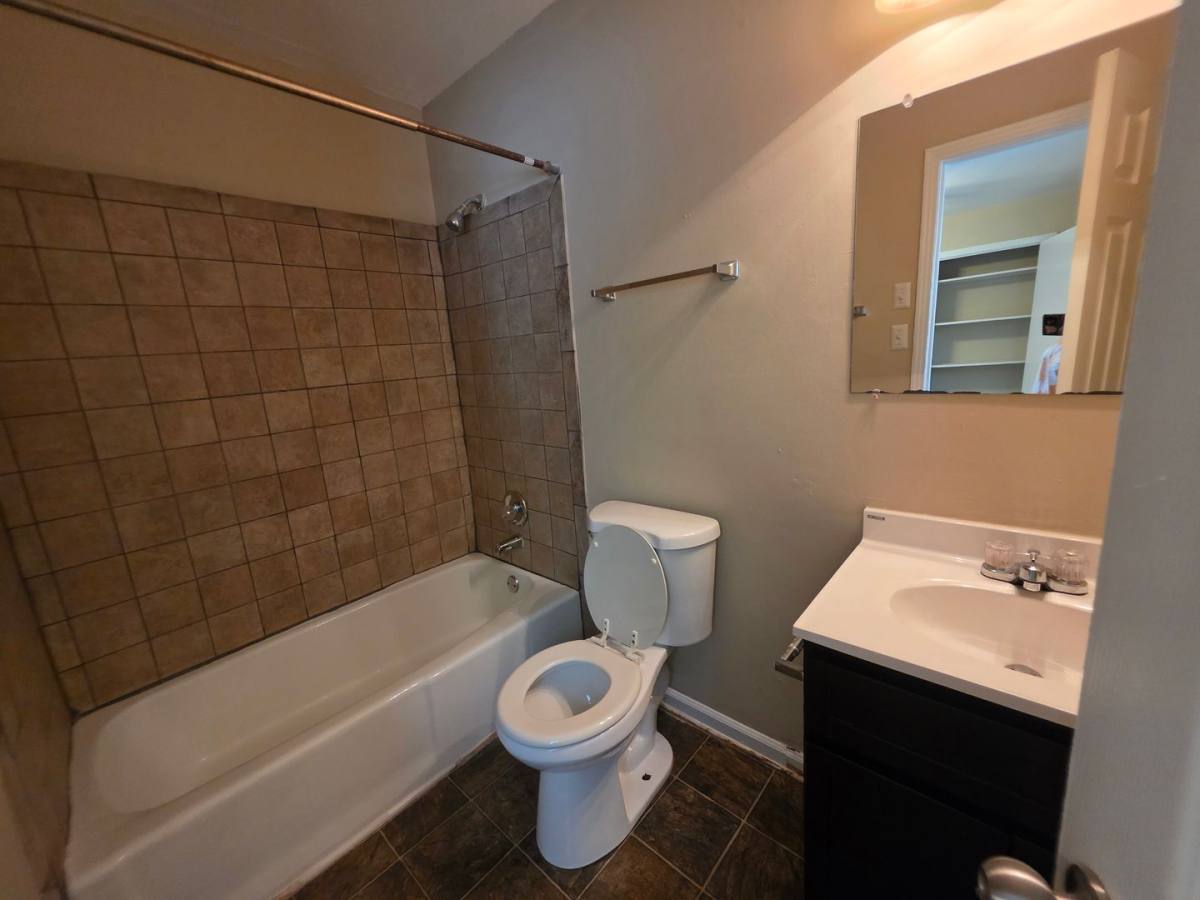 Apartment for rent at 203 Beech St, Clarksville, TN 37042