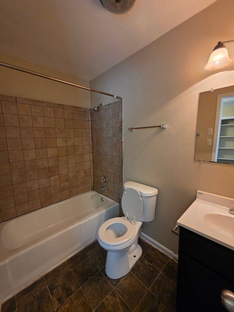 Apartment for rent at 203 Beech St, Clarksville, TN 37042