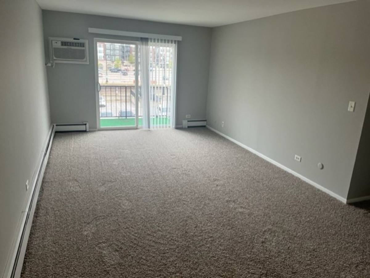 Apartment for rent at 1007 Front St, Lisle, IL 60532